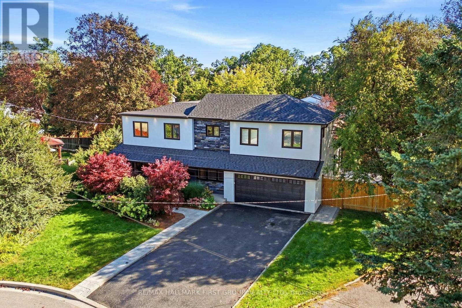 862 Boxworth Place, Pickering, ON, L1W 2K9
