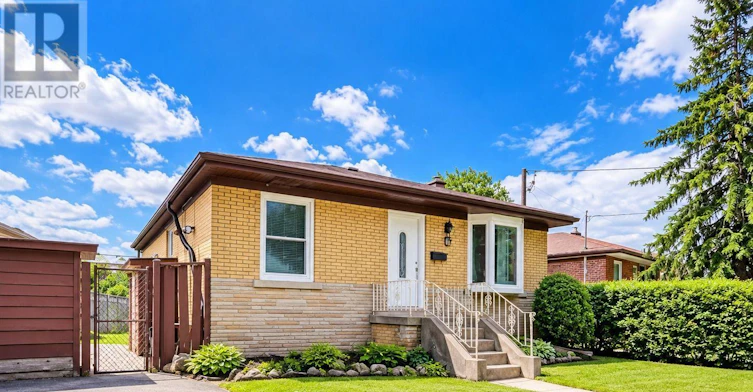 MAIN-6 Shawford Crescent, Toronto, ON, M1G 1V8