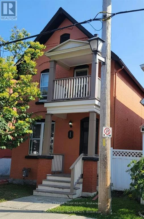 1-158 St Andrew Street, Ottawa, ON, K1N 5G4