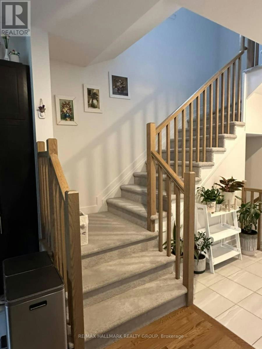 64 Heirloom Street, Ottawa, ON, K4M 0K9 - 9