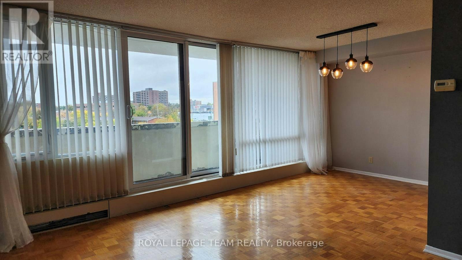 404-2625 Regina Street, Ottawa, ON, K2B 5W8 - 6