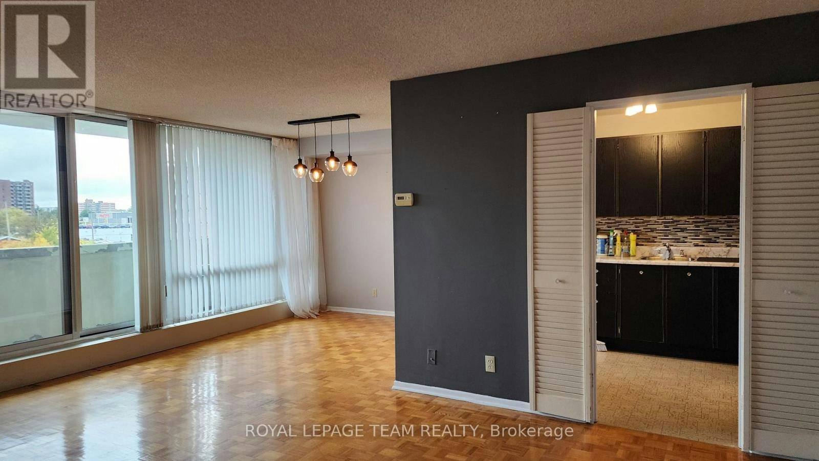 404-2625 Regina Street, Ottawa, ON, K2B 5W8 - 5