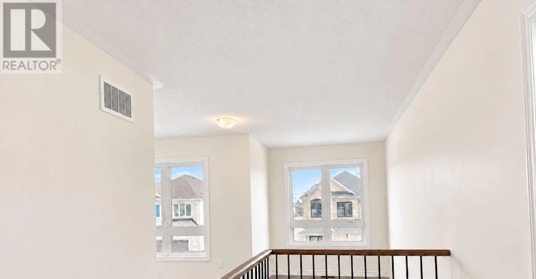 21 Phoenix Boulevard, Barrie, ON, L9S 2Z4 - 11