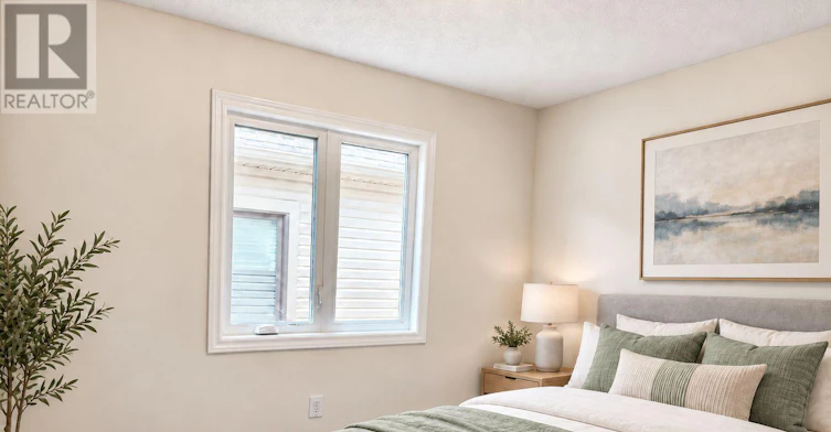 21 Phoenix Boulevard, Barrie, ON, L9S 2Z4 - 16