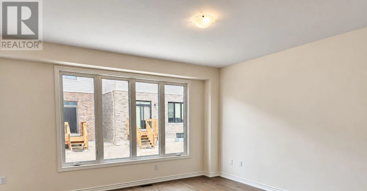 21 Phoenix Boulevard, Barrie, ON, L9S 2Z4 - 3