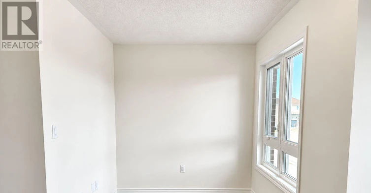 21 Phoenix Boulevard, Barrie, ON, L9S 2Z4 - 10
