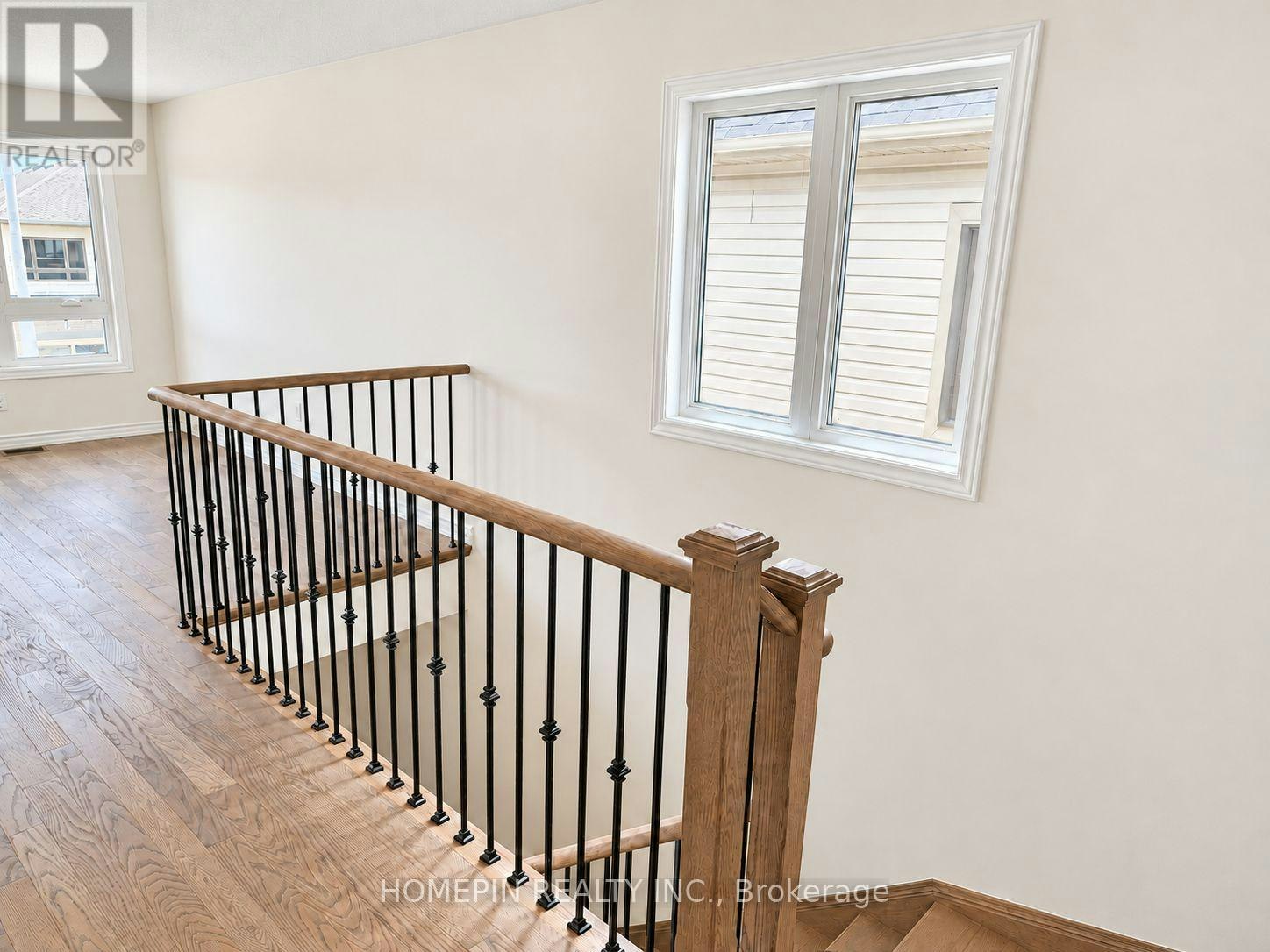 21 Phoenix Boulevard, Barrie, ON, L9S 2Z4 - 8