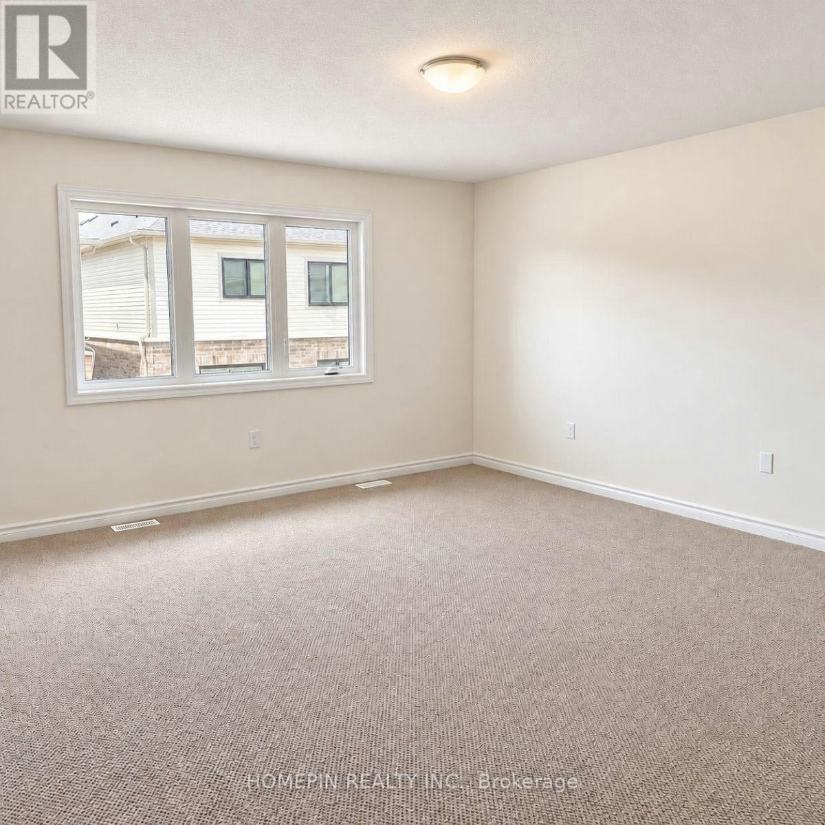 21 Phoenix Boulevard, Barrie, ON, L9S 2Z4 - 13