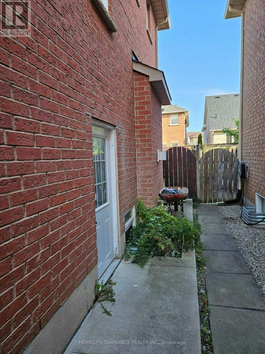 BSMT-73 Orchid Drive, Brampton, ON, L7A 2C4 - 3