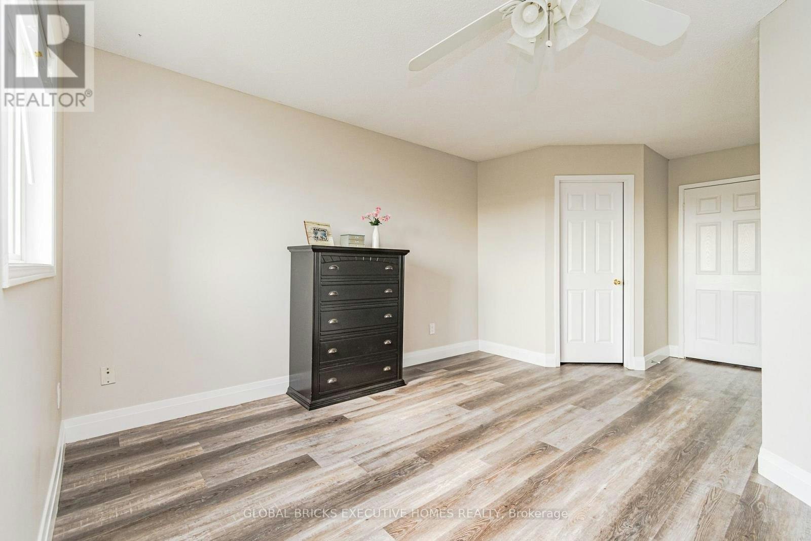 5100 Lampman Avenue, Burlington, ON, L7L 6L1 - 14