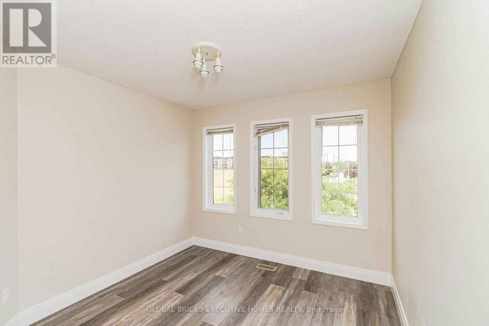 5100 Lampman Avenue, Burlington, ON, L7L 6L1 - 19