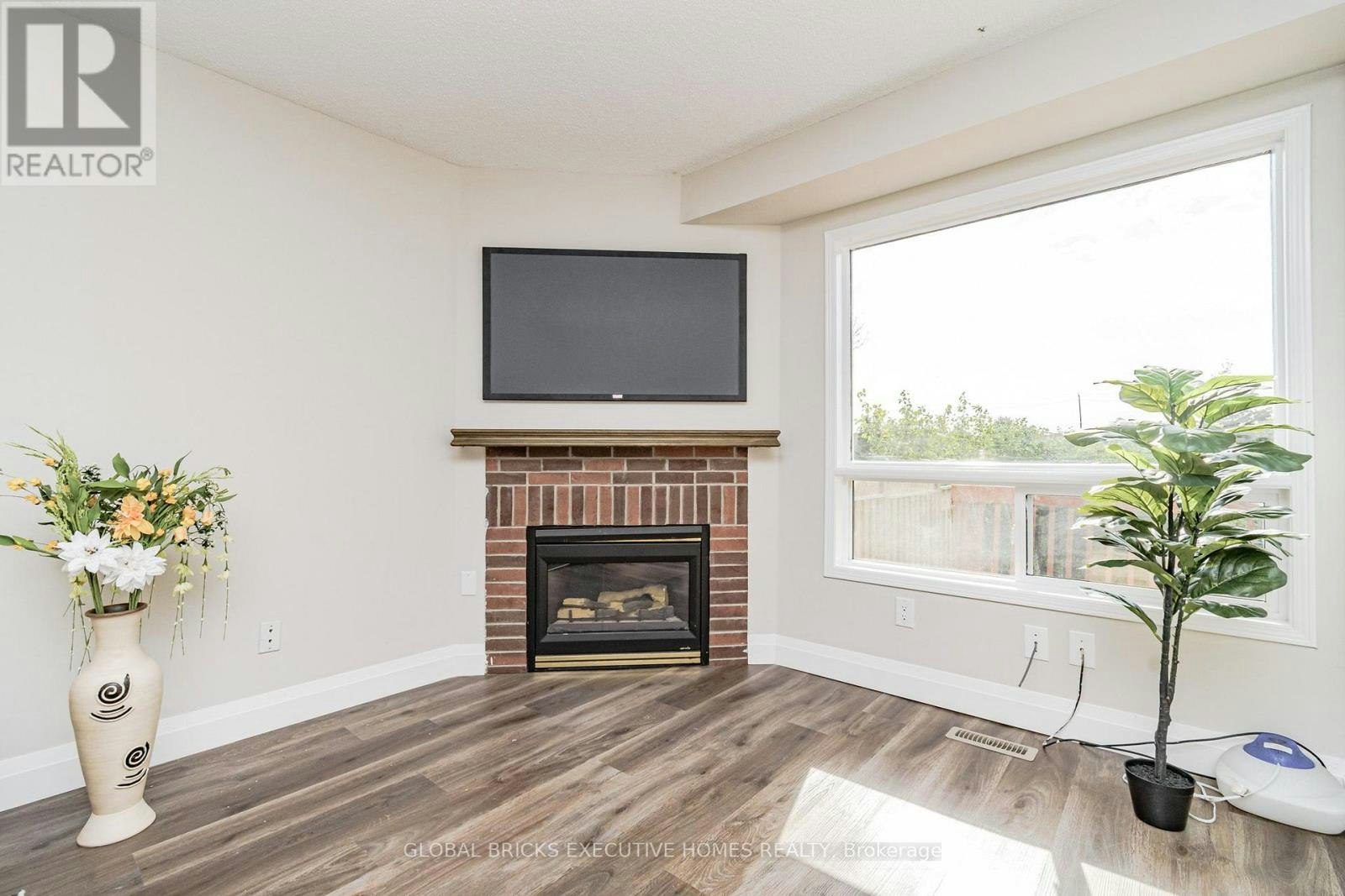 5100 Lampman Avenue, Burlington, ON, L7L 6L1 - 6