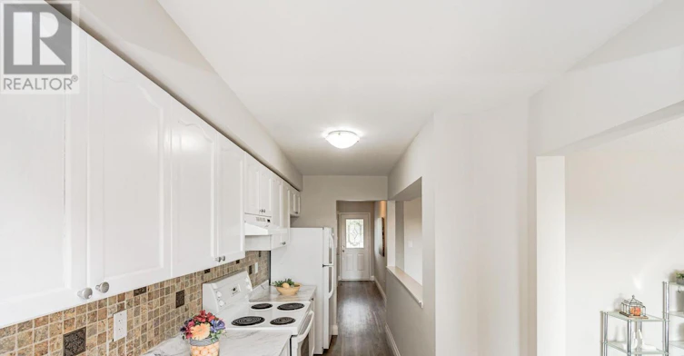5100 Lampman Avenue, Burlington, ON, L7L 6L1 - 9