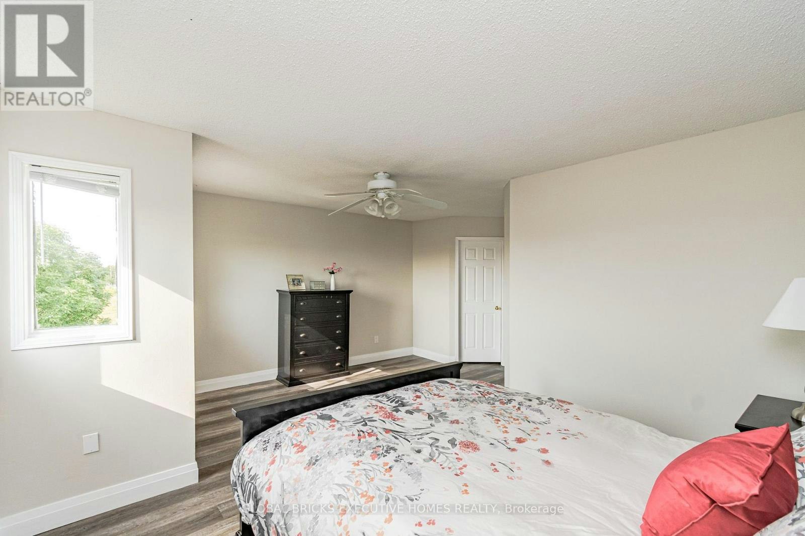 5100 Lampman Avenue, Burlington, ON, L7L 6L1 - 13