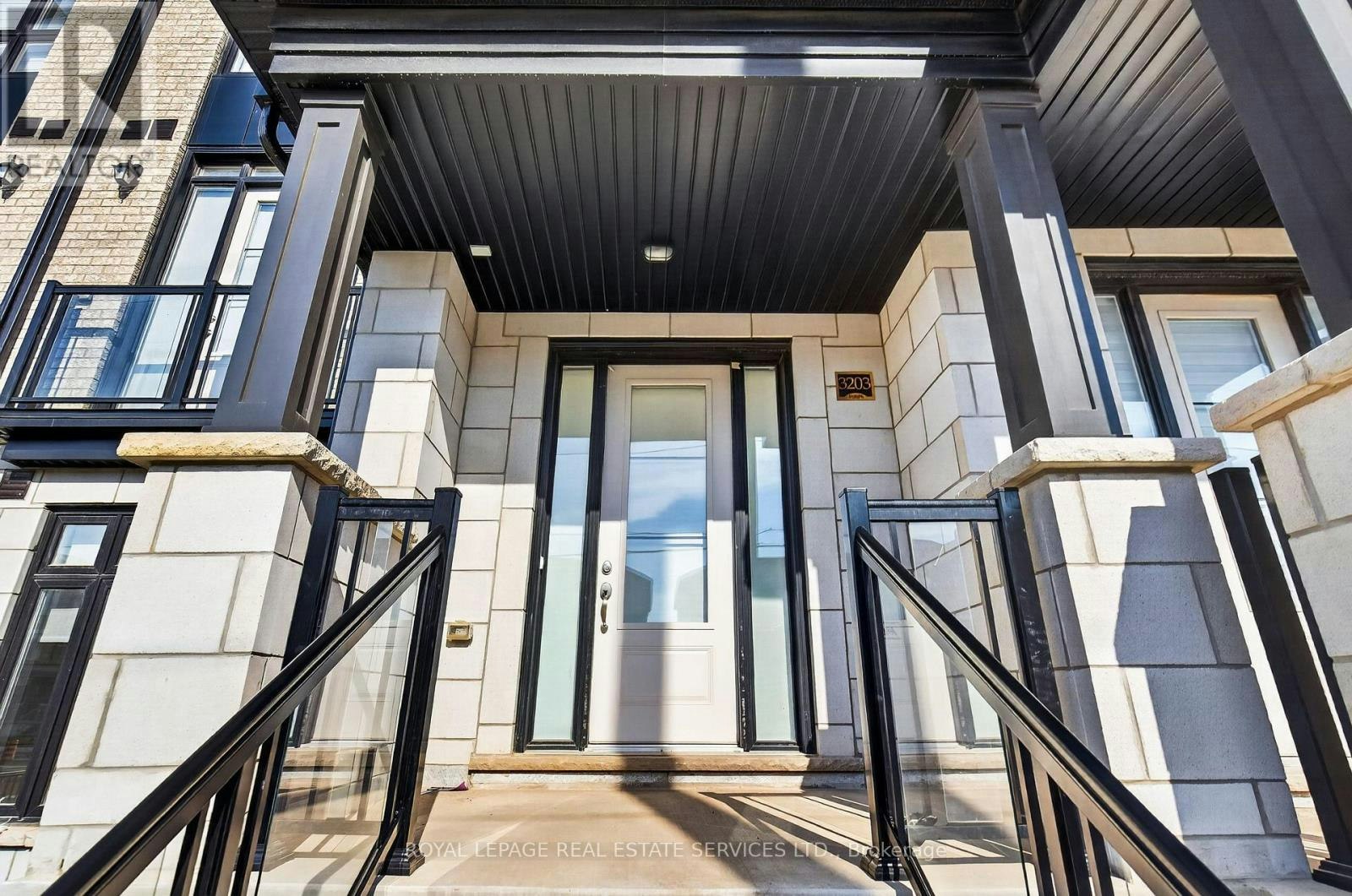 1-3203 Sixth Line, Oakville, ON, L6H 0V8 - 2