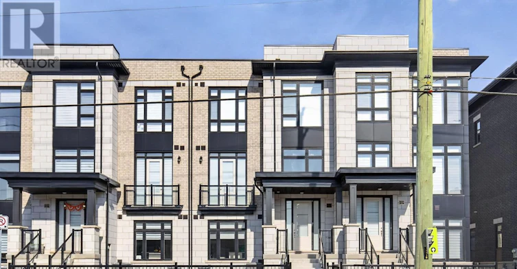 1-3203 Sixth Line, Oakville, ON, L6H 0V8