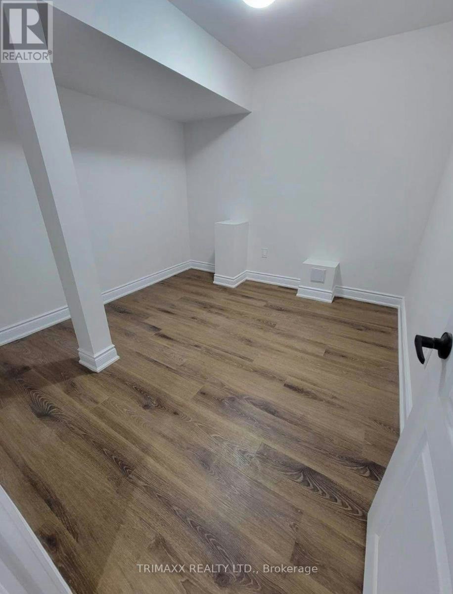 BSMT-82 Humberstone Crescent, Brampton, ON, L7A 4C1 - 8