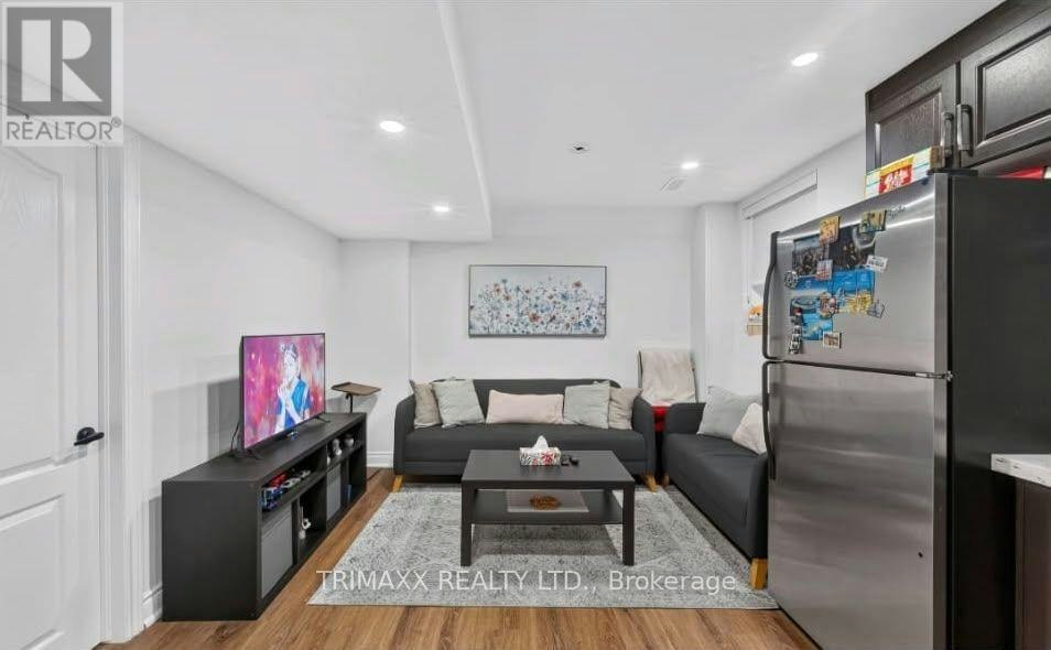 BSMT-82 Humberstone Crescent, Brampton, ON, L7A 4C1