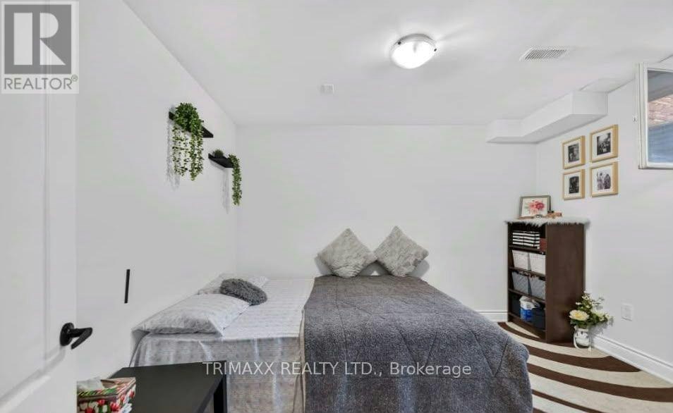 BSMT-82 Humberstone Crescent, Brampton, ON, L7A 4C1 - 11
