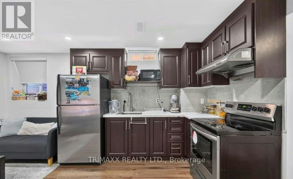 BSMT-82 Humberstone Crescent, Brampton, ON, L7A 4C1 - 3