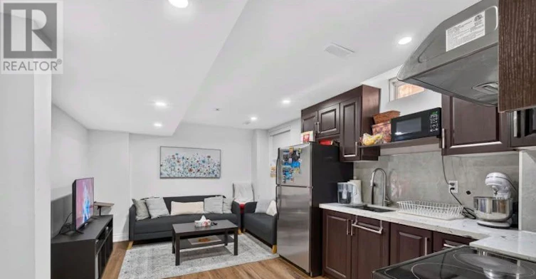 BSMT-82 Humberstone Crescent, Brampton, ON, L7A 4C1 - 2