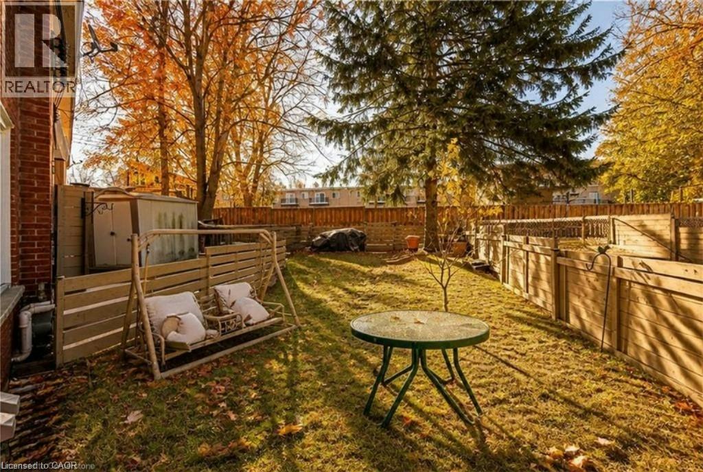 15 Greenbrook Drive, Kitchener, ON, N2M 4J5 - 24