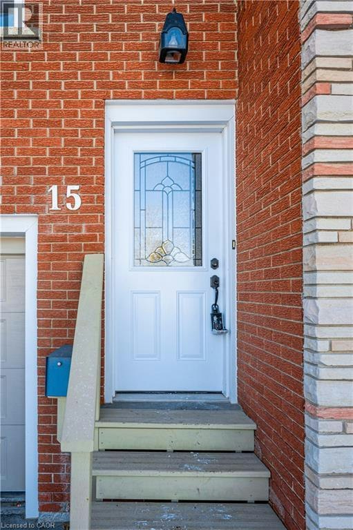 15 Greenbrook Drive, Kitchener, ON, N2M 4J5 - 2
