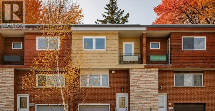 15 Greenbrook Drive, Kitchener, ON, N2M 4J5