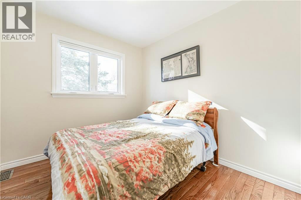 15 Greenbrook Drive, Kitchener, ON, N2M 4J5 - 13