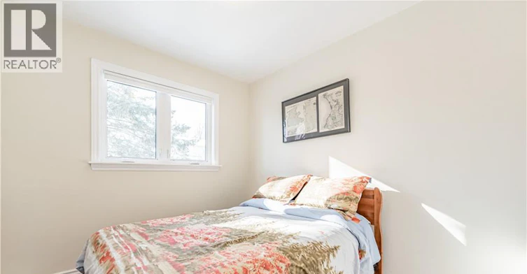 15 Greenbrook Drive, Kitchener, ON, N2M 4J5 - 13