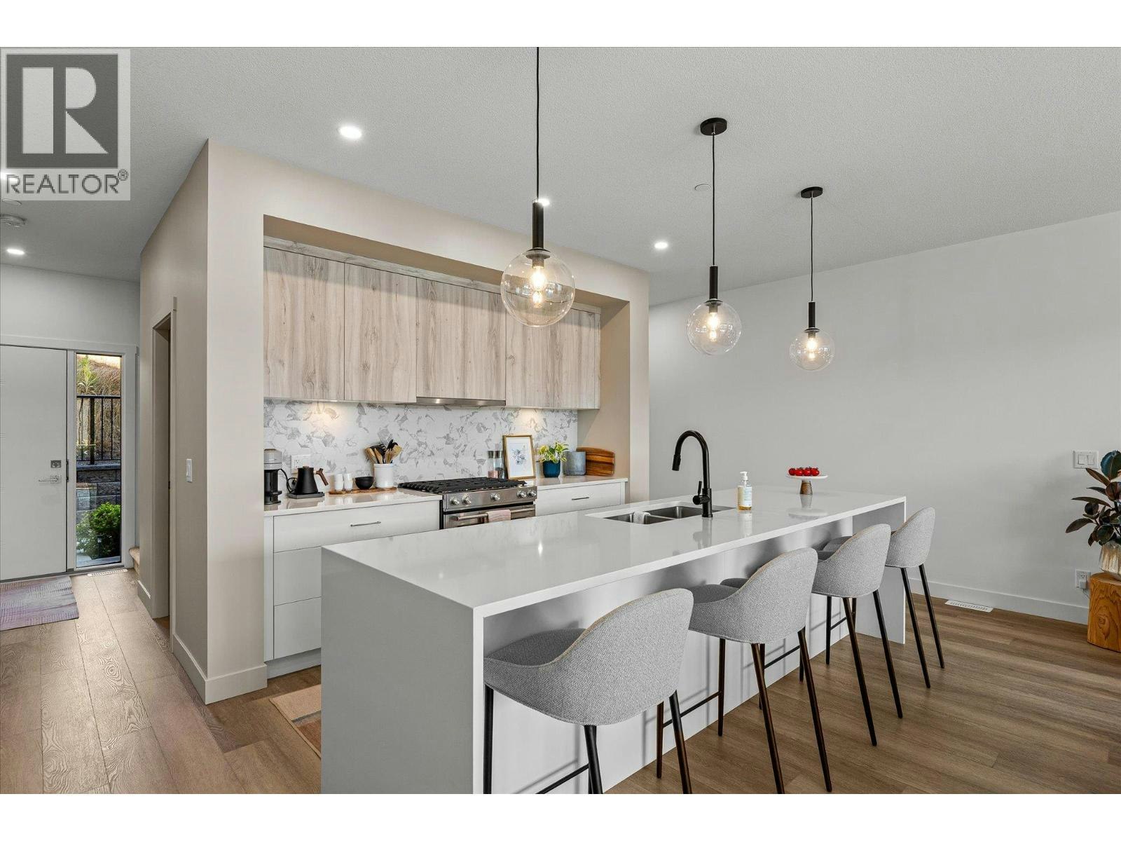 303-2735 Shannon Lake Road - 3