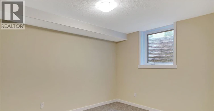 Lower-172 Newman Drive, Cambridge, ON, N1S 0C5 - 3