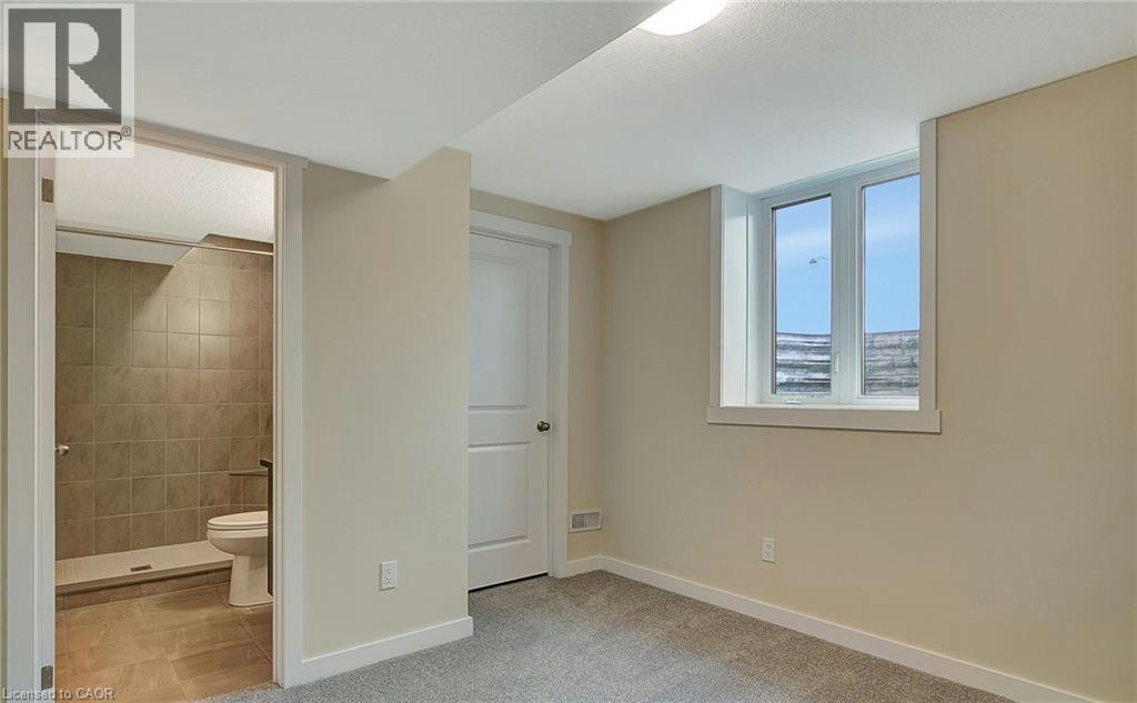 Lower-172 Newman Drive, Cambridge, ON, N1S 0C5 - 4