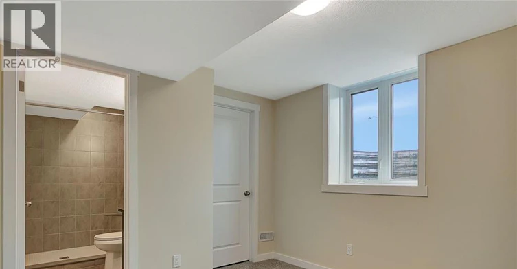 Lower-172 Newman Drive, Cambridge, ON, N1S 0C5 - 4