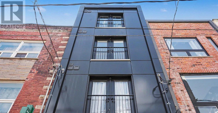 3-1171 Dundas Street, Toronto, ON, M6J 1X3 - 2