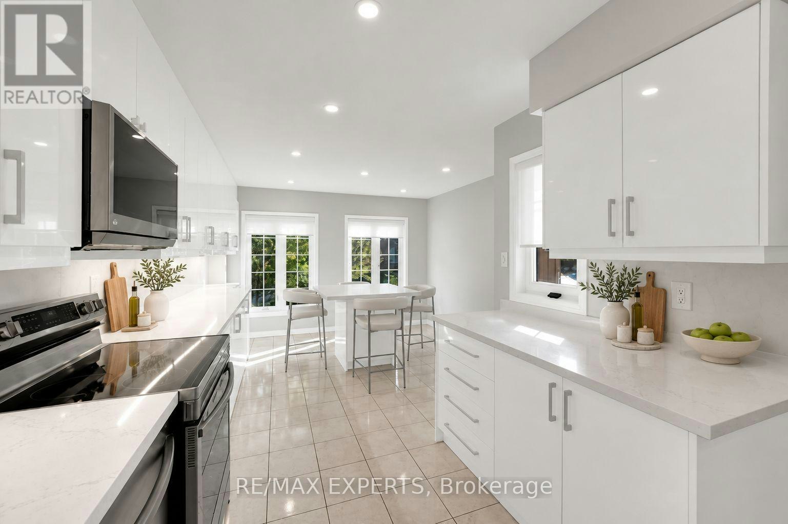 117 Pinedale Gate, Vaughan, ON, L4L 8X3