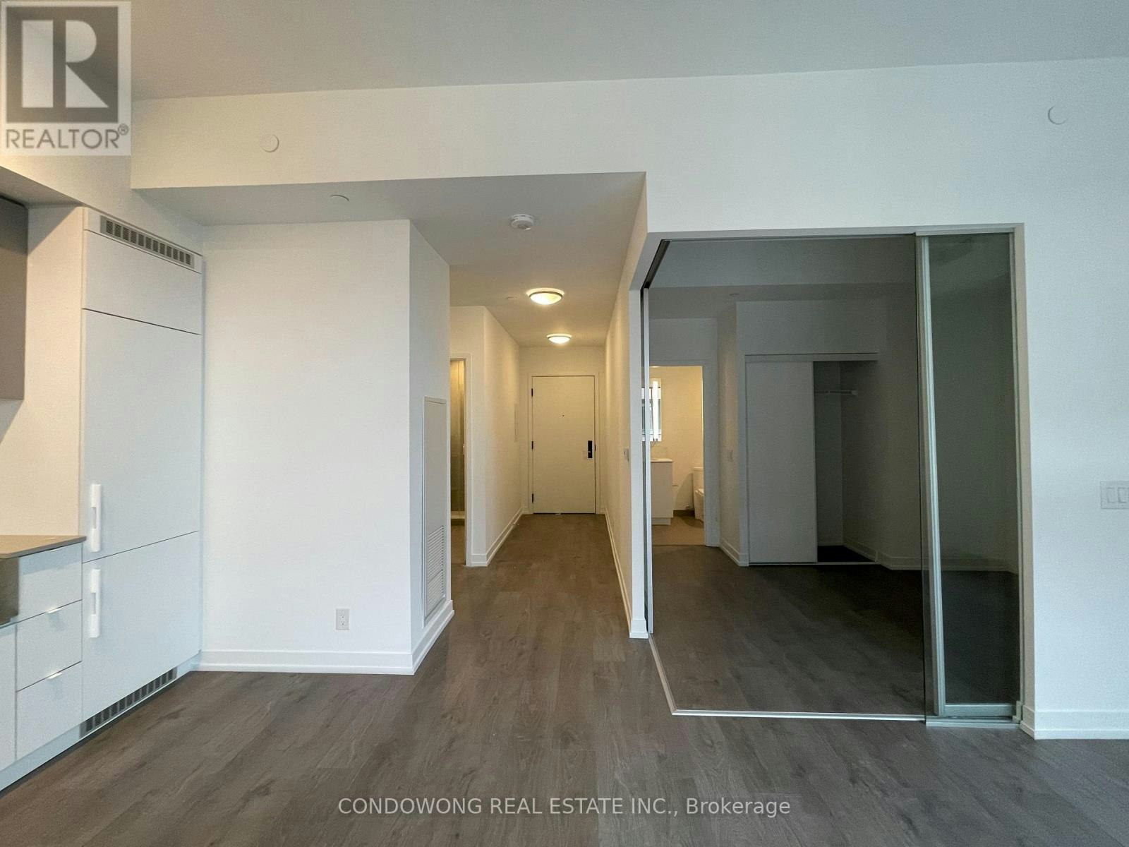 LP9-270 Dufferin Street, Toronto, ON, M6K 0H8 - 9