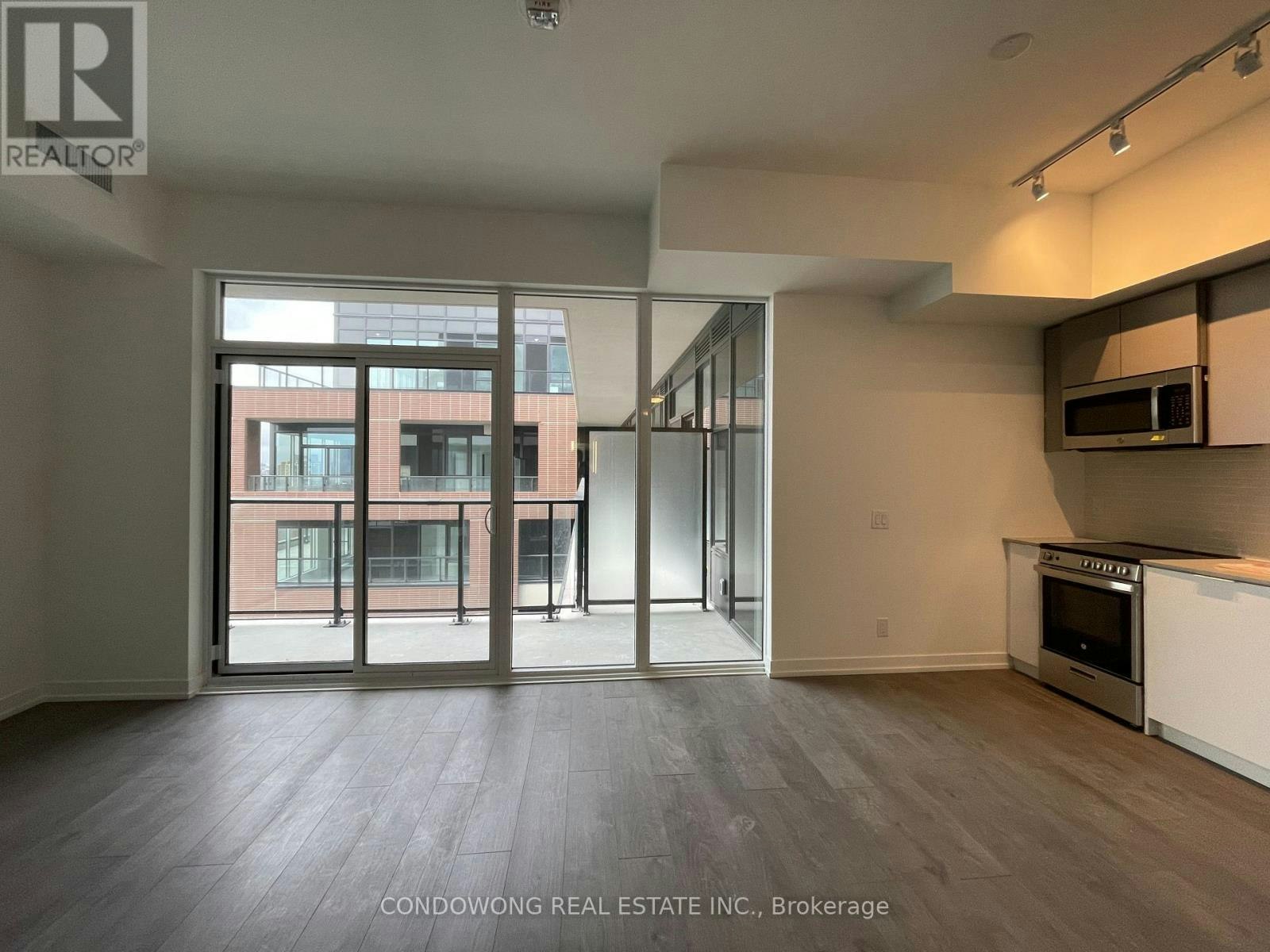 LP9-270 Dufferin Street, Toronto, ON, M6K 0H8 - 6