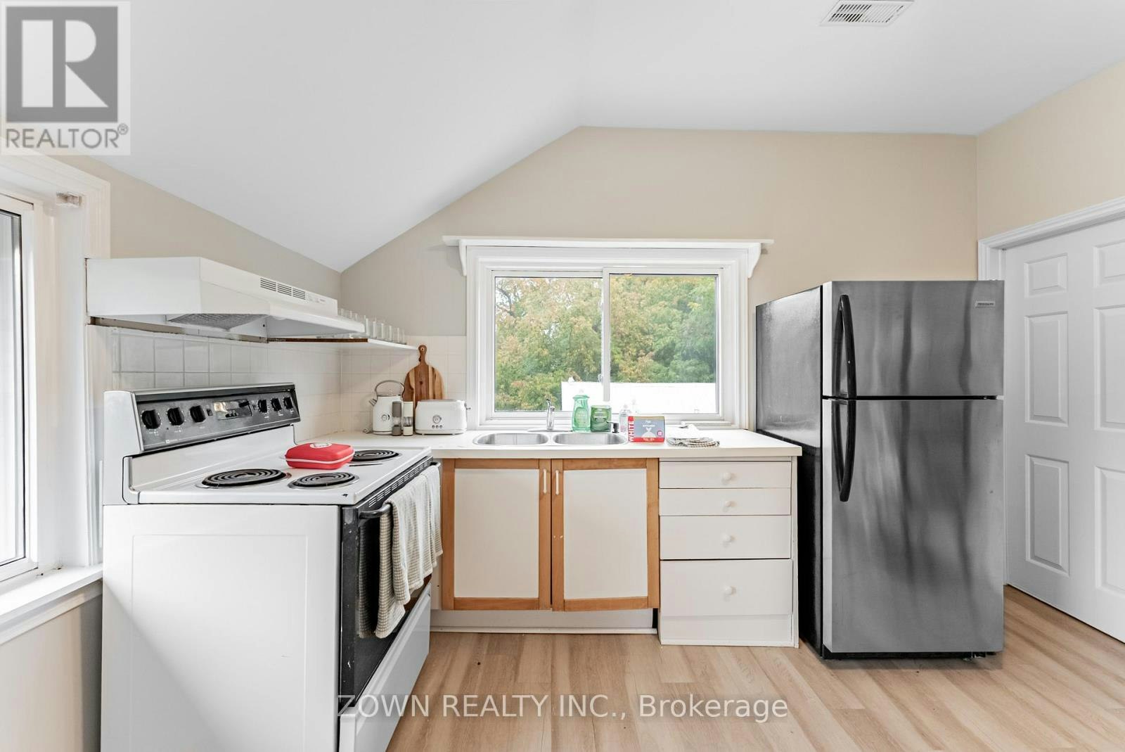 UPPER-17277 Old Main Street, Caledon, ON, L7K 0E5 - 8