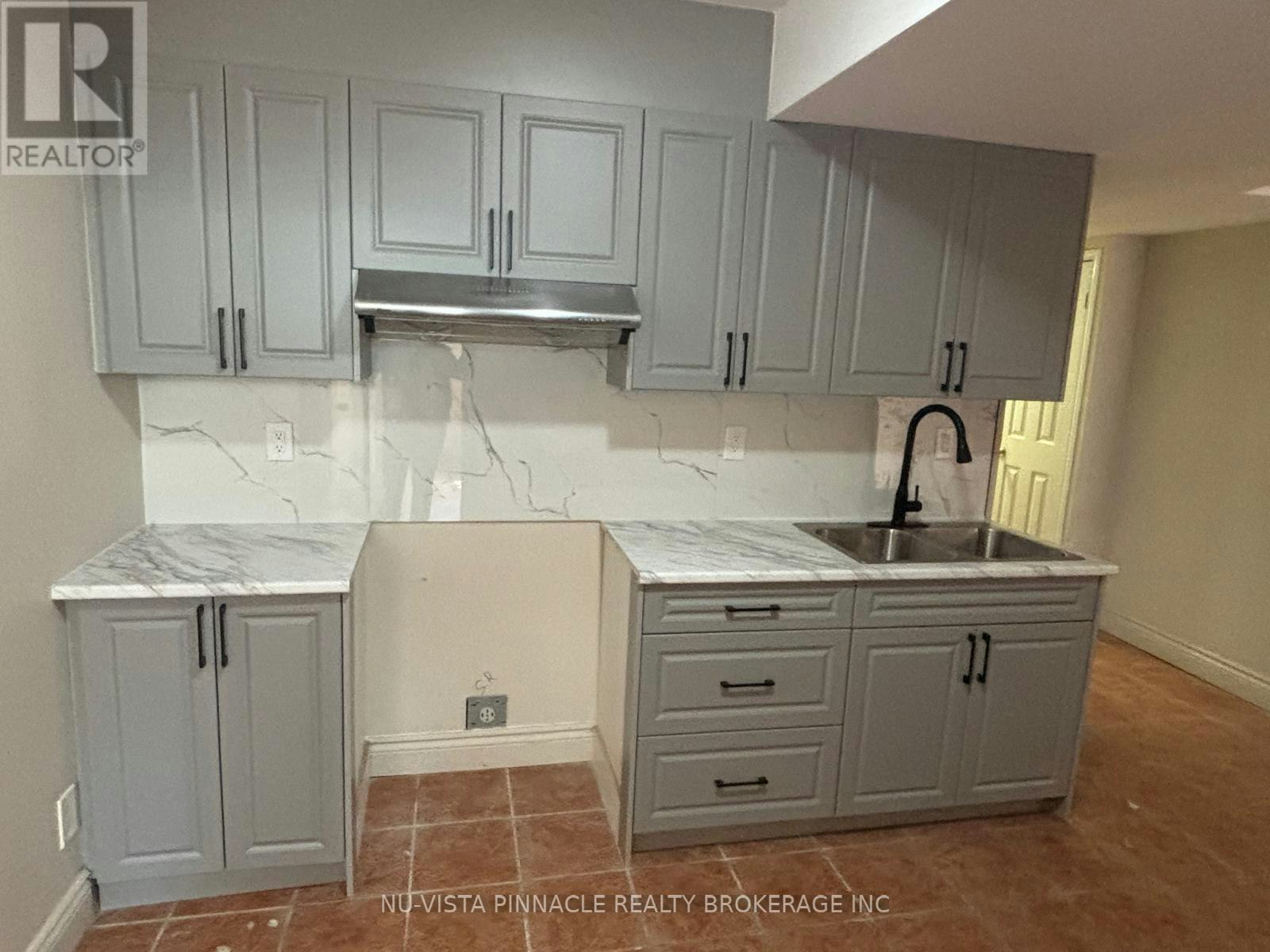 LOWER-963 Prosperity Court, London, ON, N5V 5C7 - 5
