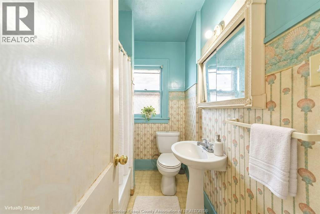 2137 York Street, Windsor, ON, N8X 1W8 - 10