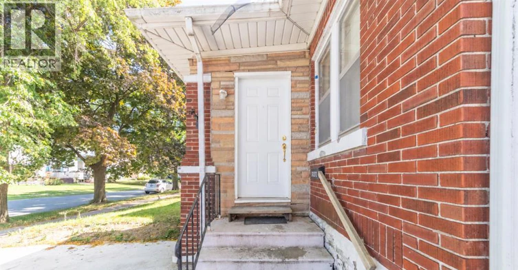 2137 York Street, Windsor, ON, N8X 1W8 - 14