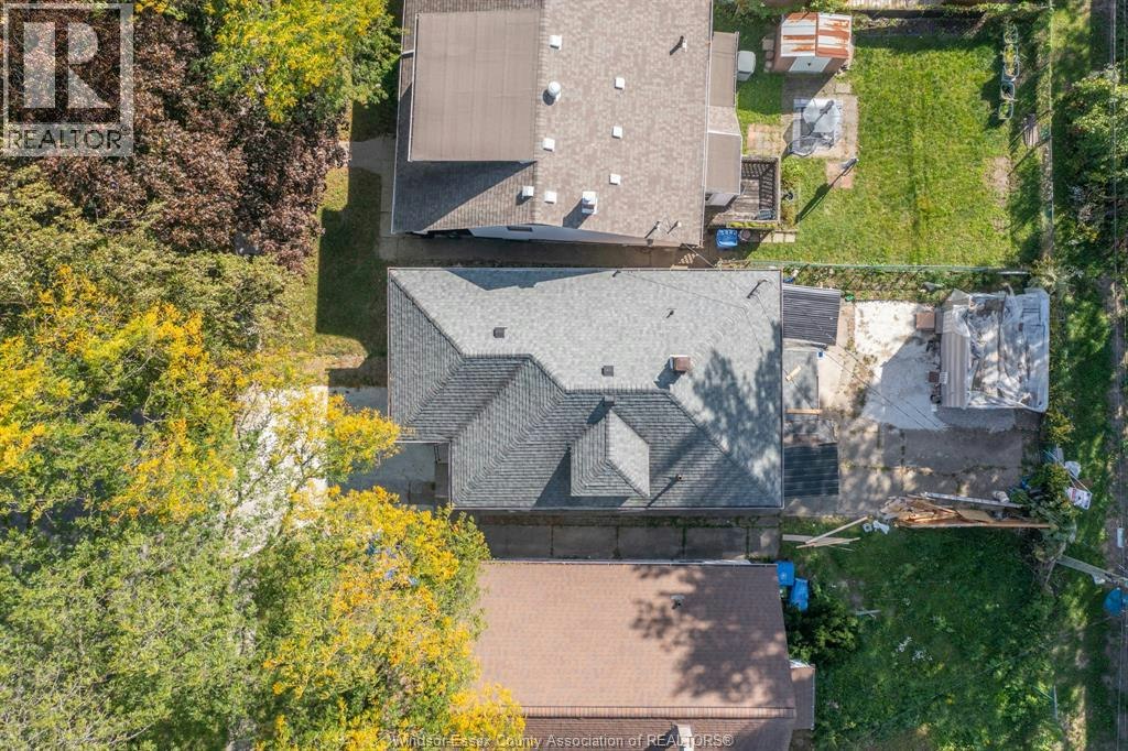 2137 York Street, Windsor, ON, N8X 1W8 - 2
