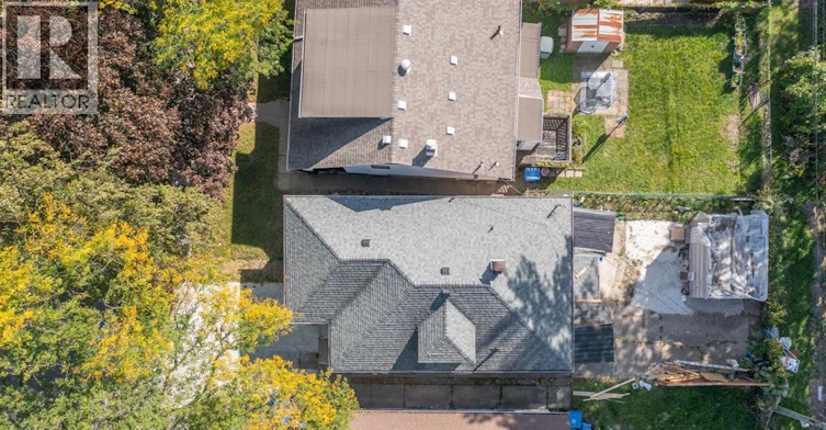 2137 York Street, Windsor, ON, N8X 1W8 - 2