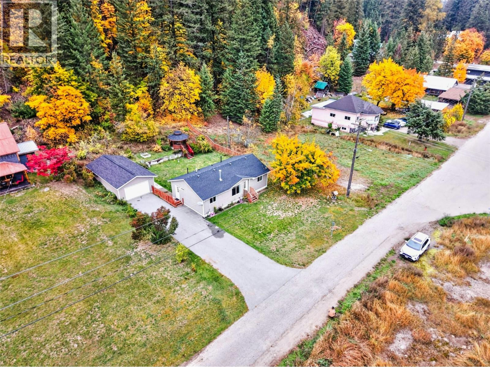 502 Hutcheson Avenue, Salmo, BC, V0G 1Z0