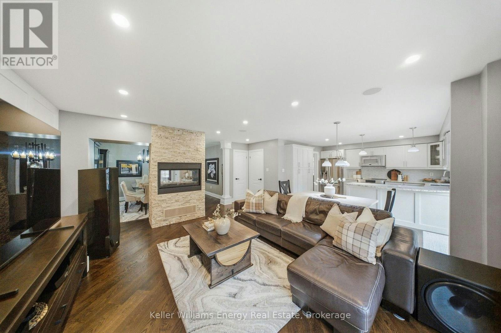 8 Holliman Lane, Ajax, ON, L1Z 1K6