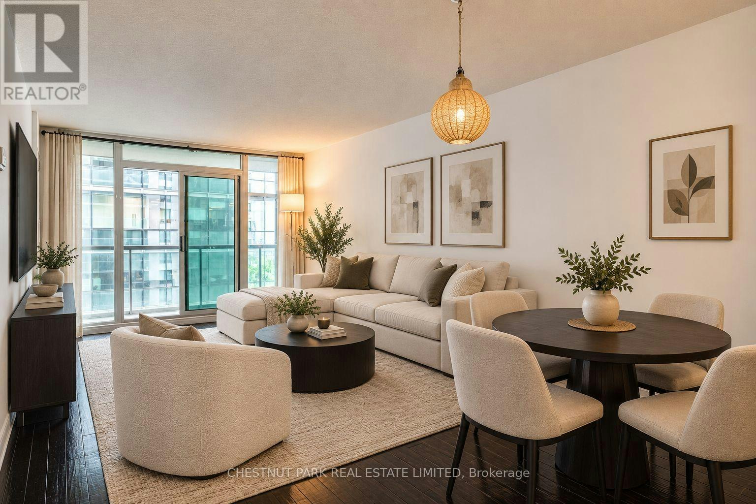 1008-30 Grand Trunk Crescent, Toronto, ON, M5J 3A4
