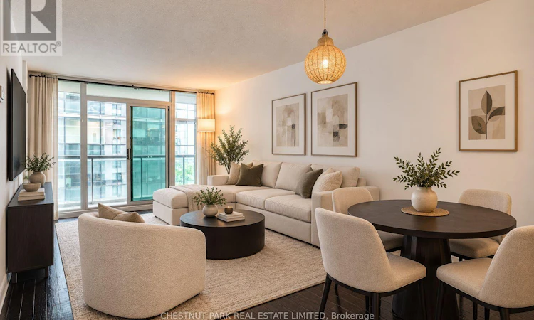 1008-30 Grand Trunk Crescent