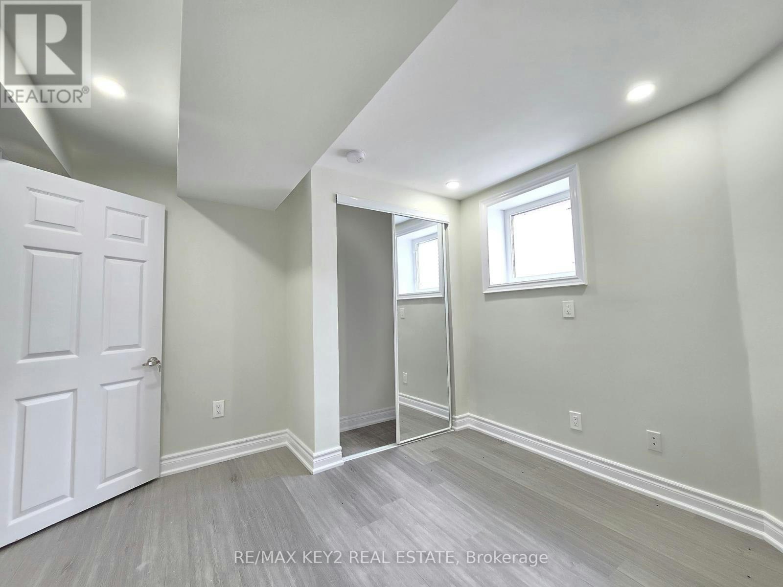 BSMT-45 Ball Crescent, Whitby, ON, L1P 1W6 - 5