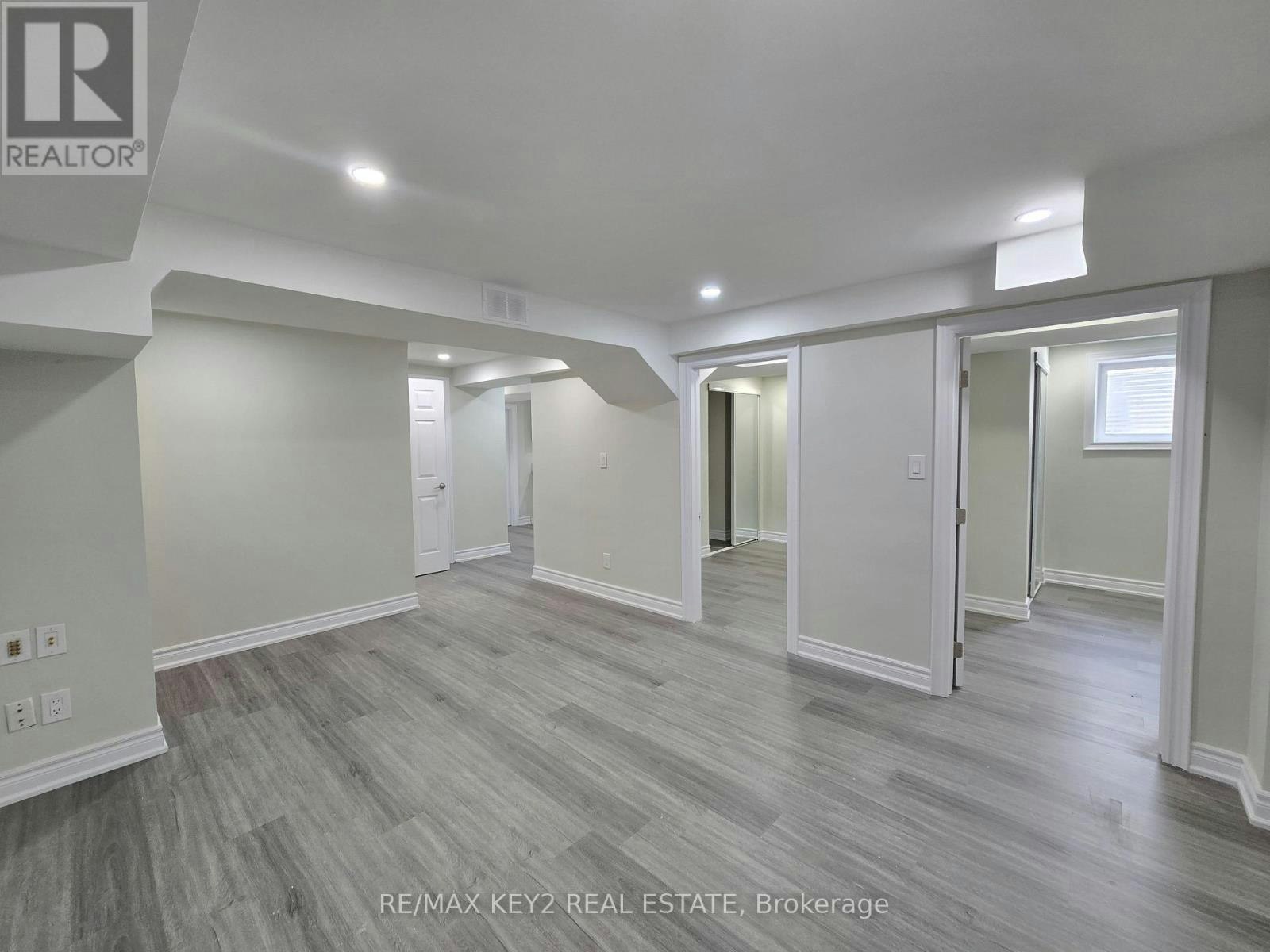 BSMT-45 Ball Crescent, Whitby, ON, L1P 1W6 - 4